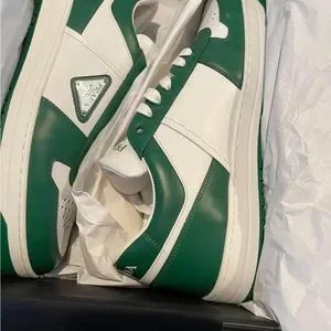 Prada Downton Logo Low Sneakers - Mango Green Prada - Downtown Bianco & Mango Two-Tone Leather Sneaker main image 4